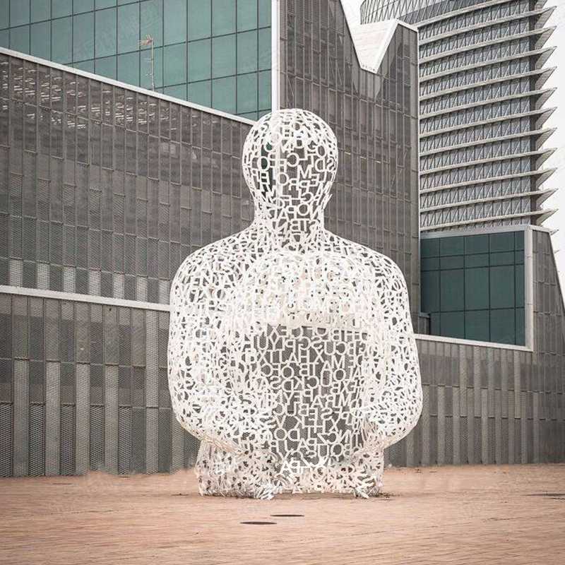 不銹鋼雕塑工廠，鏤空不銹鋼人物雕塑
