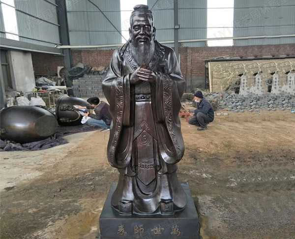 玻璃鋼雕塑制作出仿銅雕塑效果的步驟是什么呢？